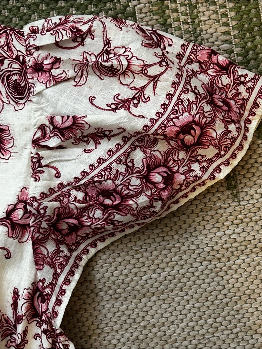 Max Studio Boho Maxi Dress with Crean & Burgundy Vintage Style Floral Print NWT - Picture 6 of 8